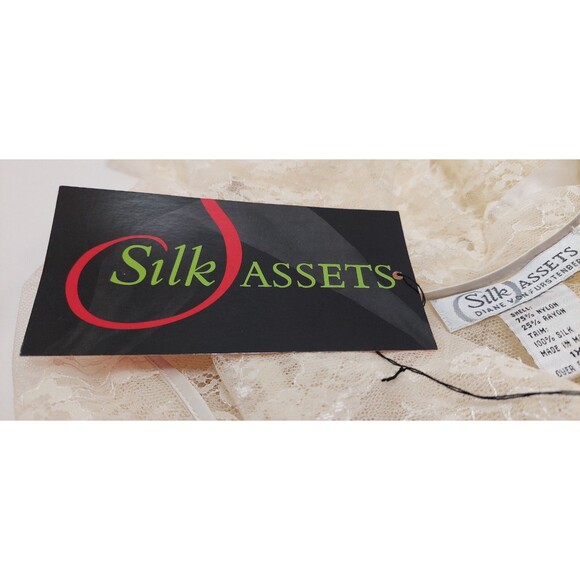 Diane Von Furstenberg DVF Women's Size 1X Lace Wrap Top Silk FLAWED Ivory Color - Picture 10 of 14